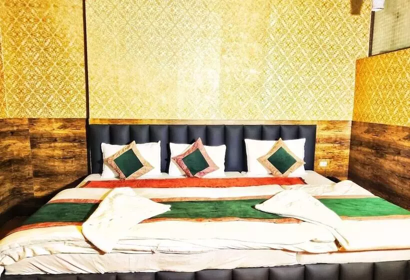 Hotelli Darussalam Restaurant And Inn