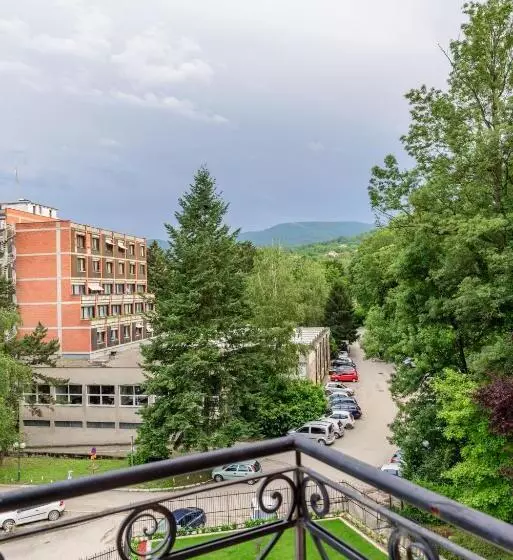هتل Emilia Lux Rooms