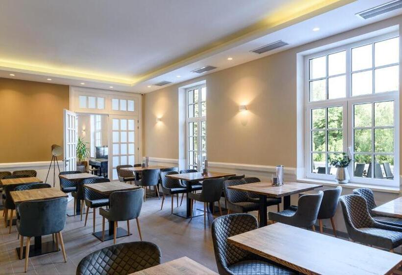 هتل Emilia Lux Rooms