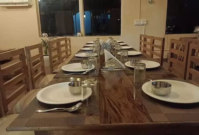 Hotelli Jungle Corbett Castle