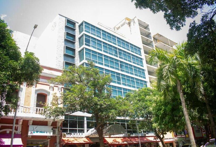 Hotel Manzur