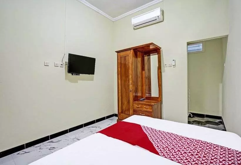 هتل Oyo 92043 Kost Barokah Syariah Madiun