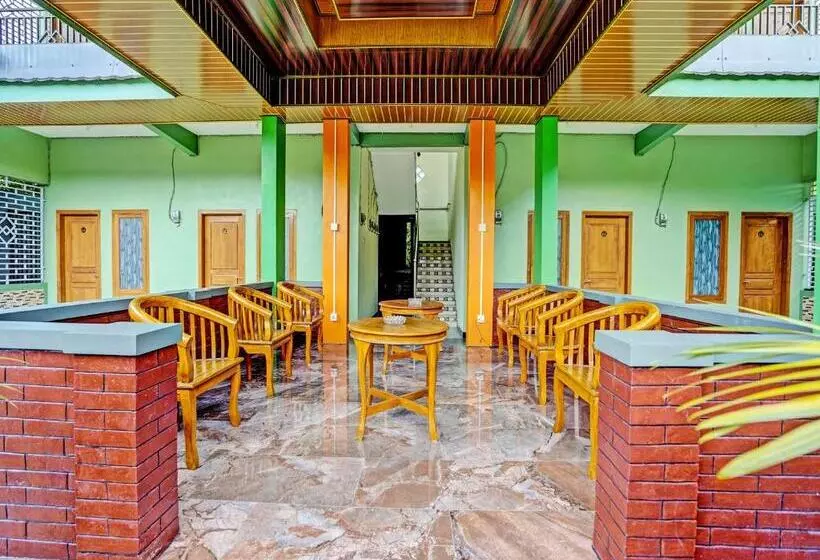 هتل Oyo 92043 Kost Barokah Syariah Madiun