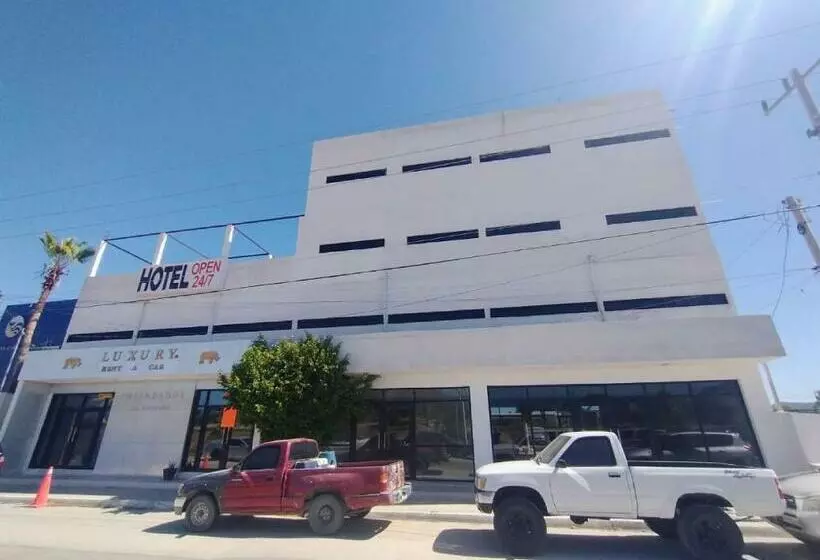Hotelli Oyo Suites Aeropuerto