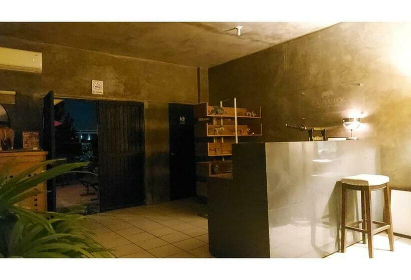 فندق Oyo Suites Aeropuerto