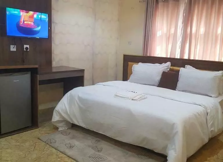 Prinaj Hotel & Resort