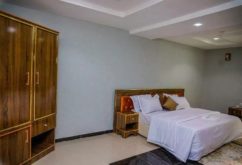 Prinaj Hotel & Resort