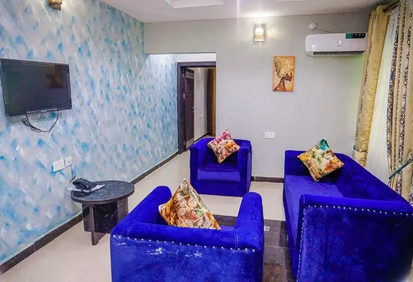 Prinaj Hotel & Resort