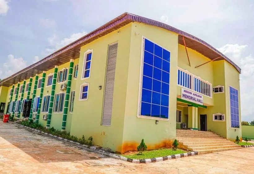Prinaj Hotel & Resort