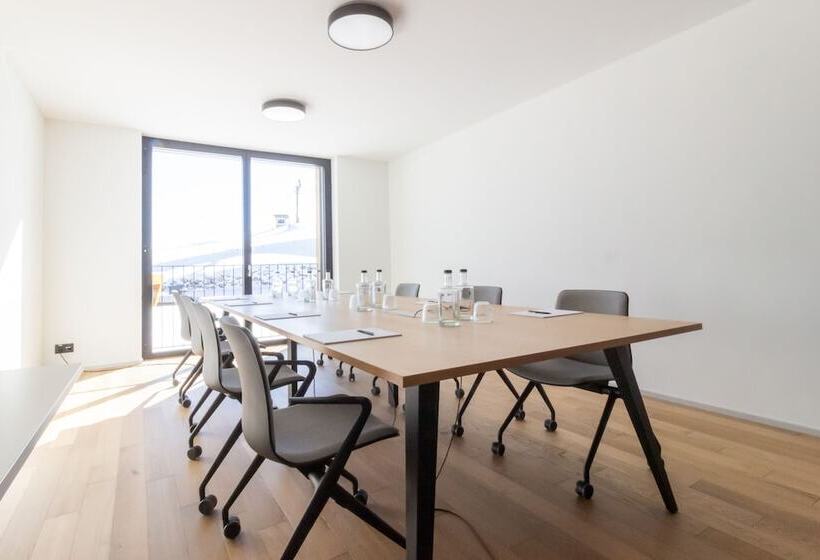 בית מלון כפרי Stoos Lodge