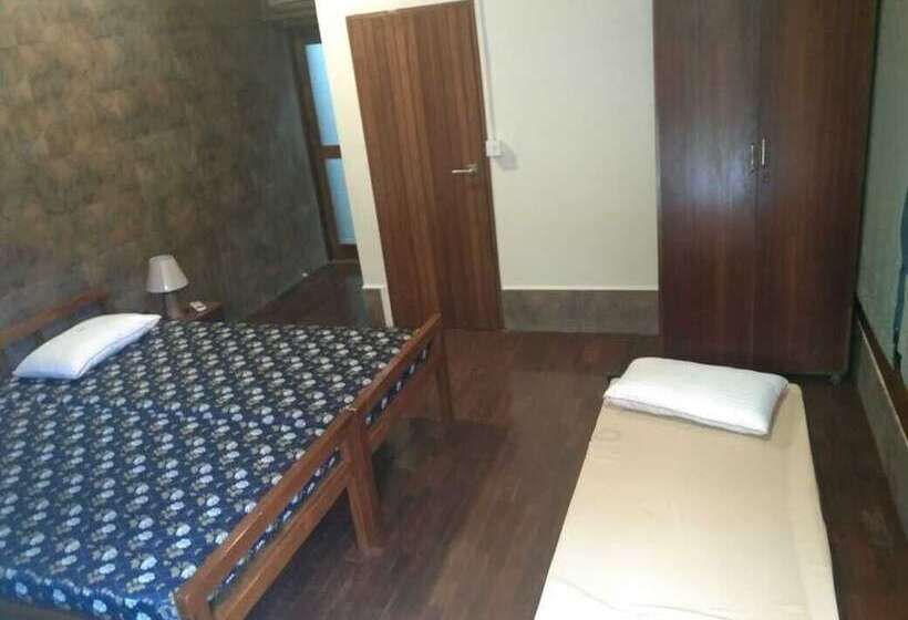 ホテル The Homecoming Farmstay Karjat