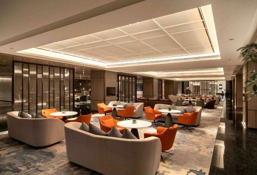 Отель Wyndham Grand Plaza Royale Yujia Anhua