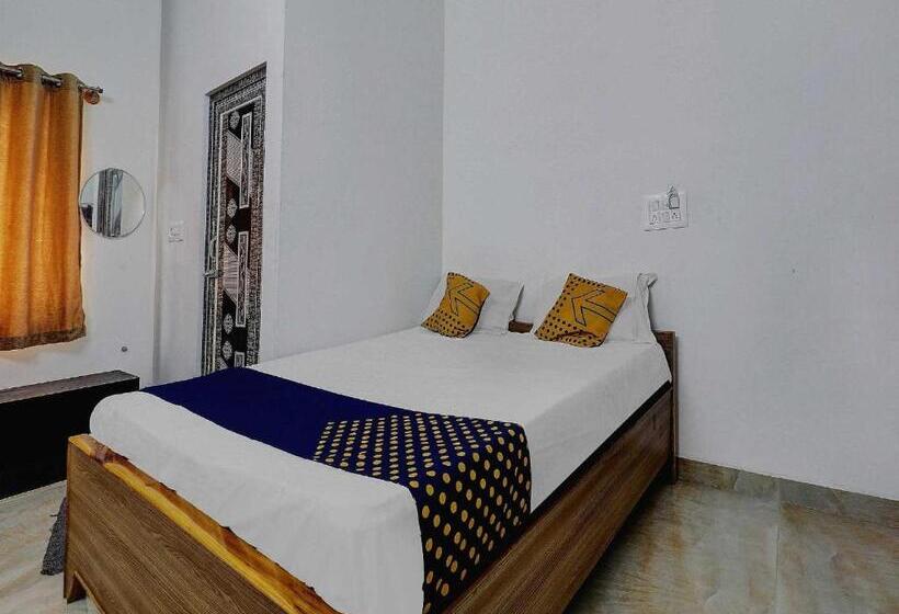 Spot On Hotel Slv Boarding & Lodging