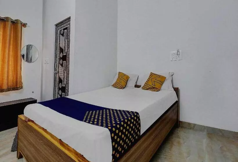 Spot On Hotel Slv Boarding & Lodging