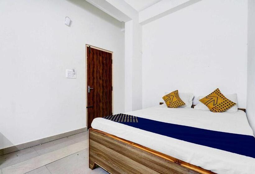 Spot On Hotel Slv Boarding & Lodging