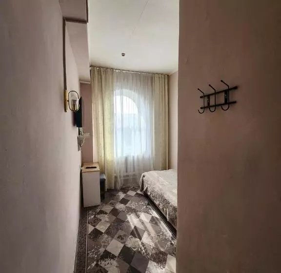 هاستل оазис