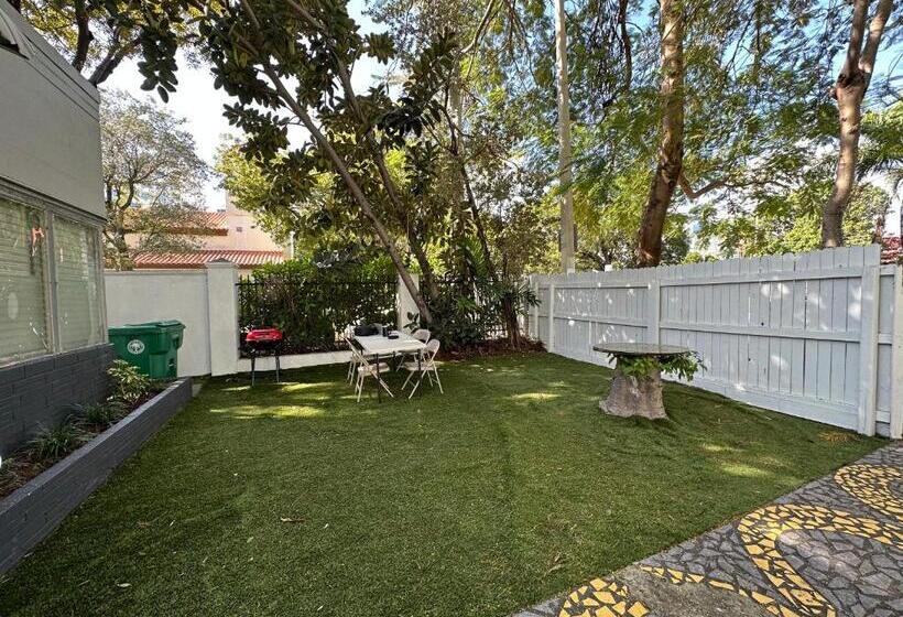 هاستل Oqp Vacations Edgewater