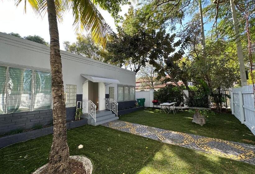 هاستل Oqp Vacations Edgewater