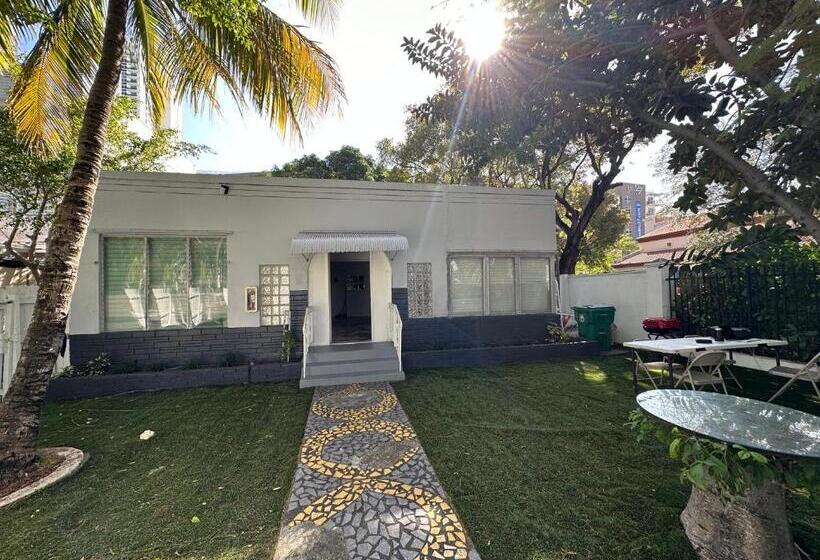 هاستل Oqp Vacations Edgewater