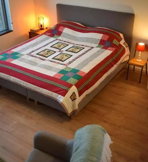 B&b Houten Huis