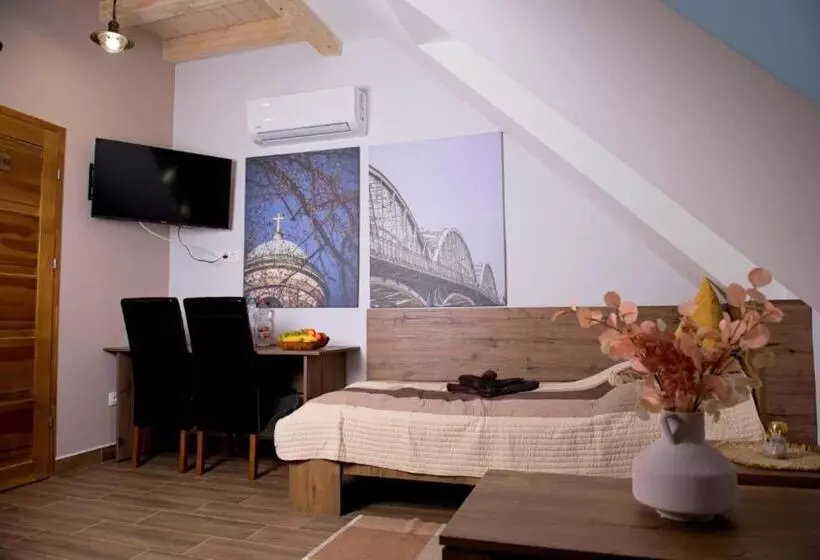 ベッドアンドブレックファースト Ehotel Esztergom