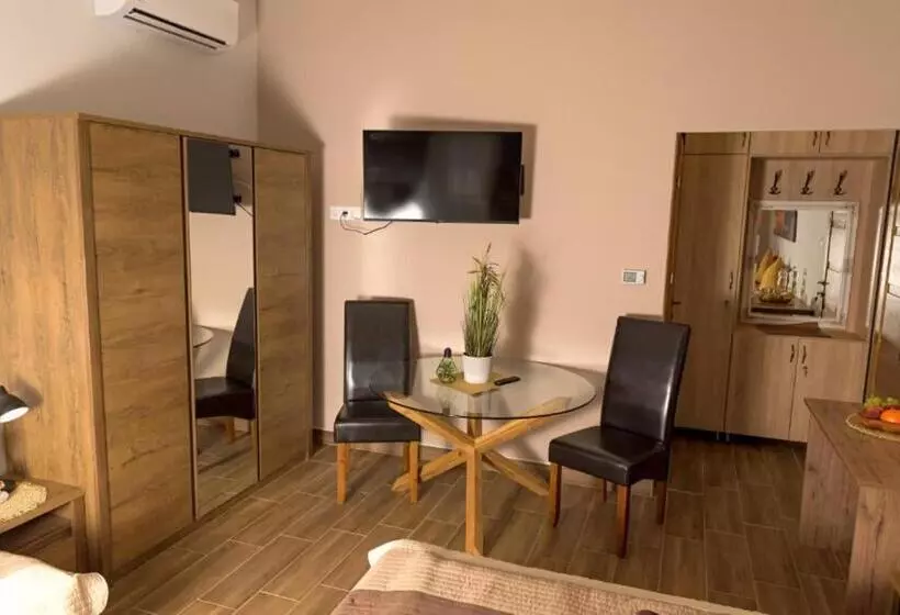 ベッドアンドブレックファースト Ehotel Esztergom