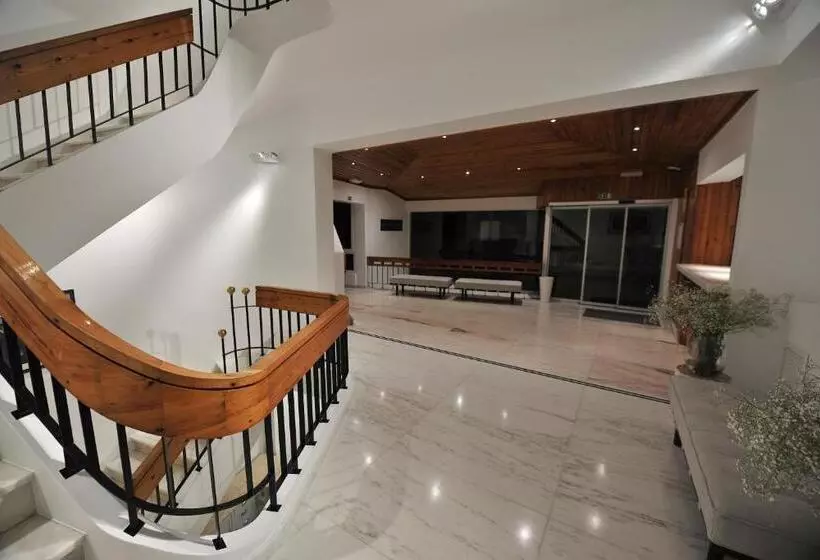 Hotelli Búzio