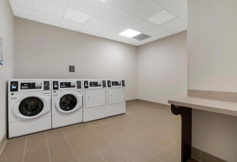 هتل Pestana Orlando Suites Lake Buena Vista