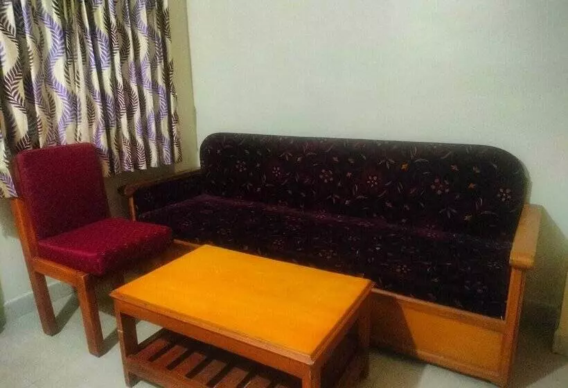 هتل Rahul Stone Palace