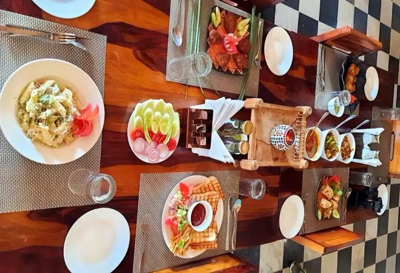 ホテル Sariska Kasba A Village Resort