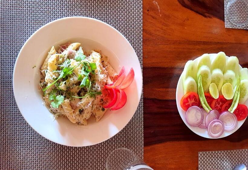 فندق Sariska Kasba A Village Resort