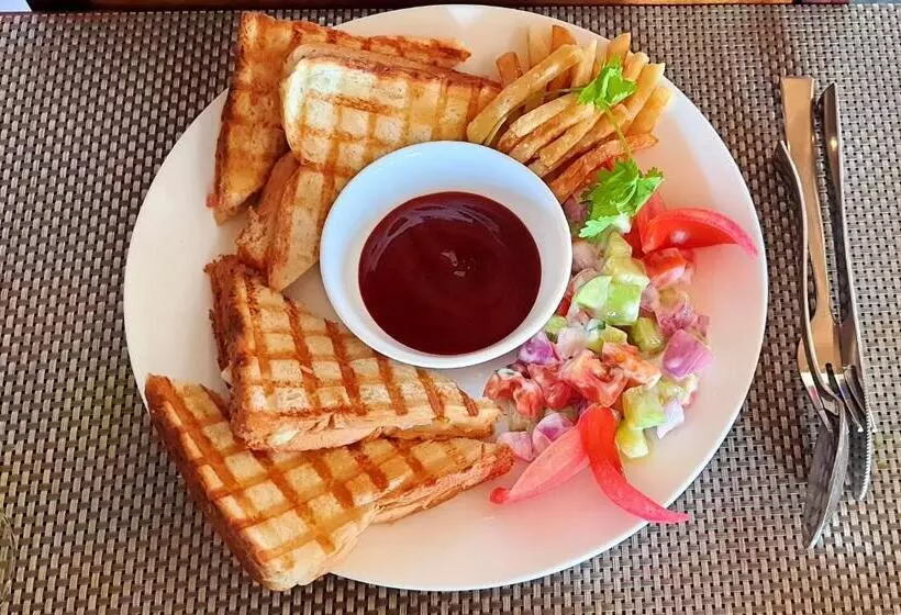 ホテル Sariska Kasba A Village Resort