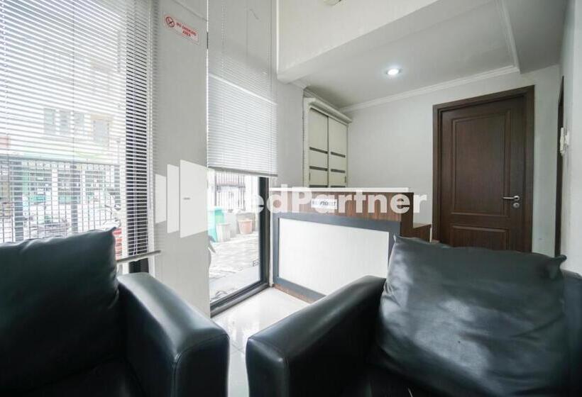 Hotel Toba Mansion Syariah Near Benhil Redpartner