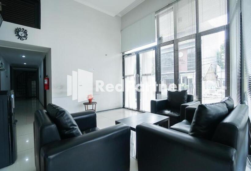 Hotel Toba Mansion Syariah Near Benhil Redpartner