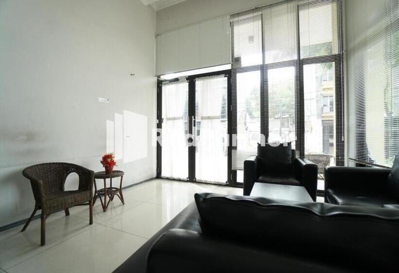 Hotel Toba Mansion Syariah Near Benhil Redpartner