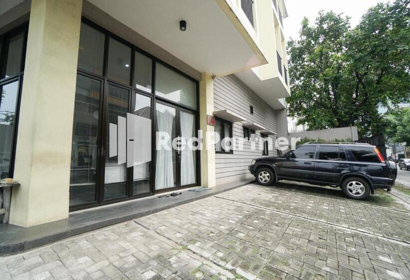 Hotel Toba Mansion Syariah Near Benhil Redpartner