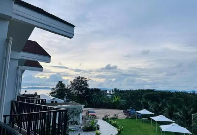 Hotelli White Seaview Residence