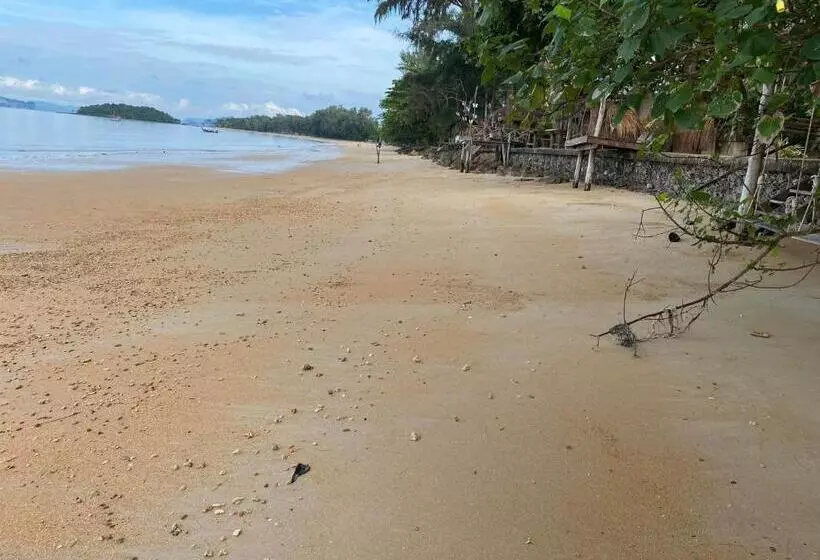 Hotelli White Seaview Residence