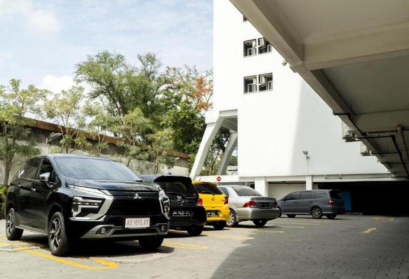 Menara One Hotel By Menara Santosa