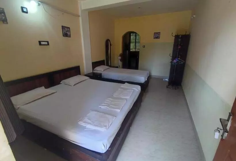 Pension  Regina Residency Inn