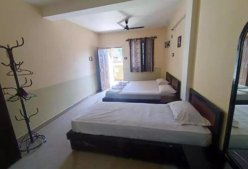 Pension  Regina Residency Inn