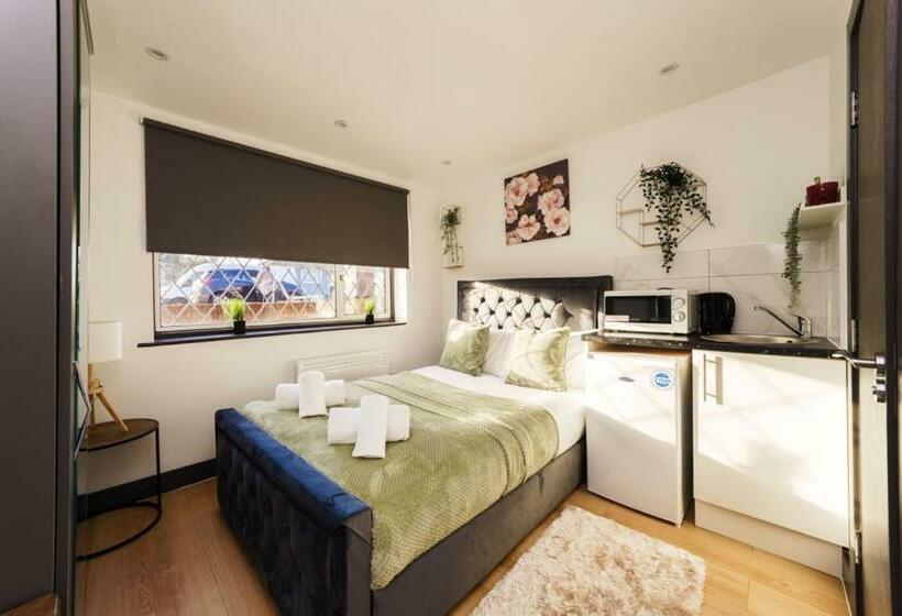 펜션 Southall Stays