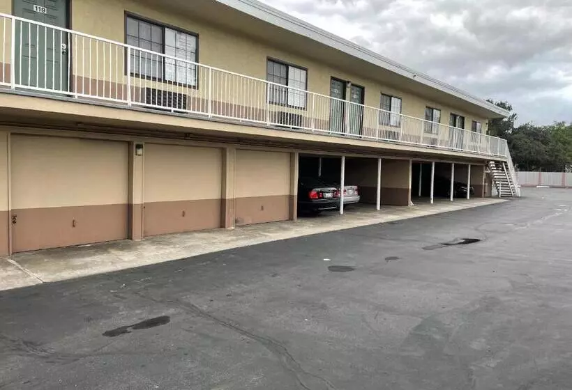 Plaza Inn Motel   Los Angeles Area