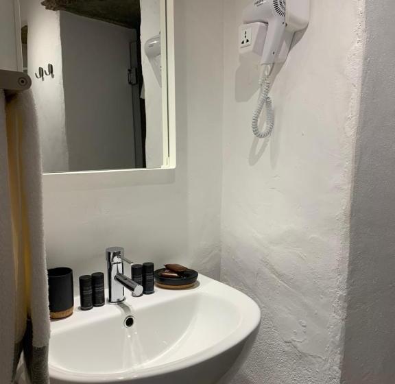 Hostel Slowly Com Vagar