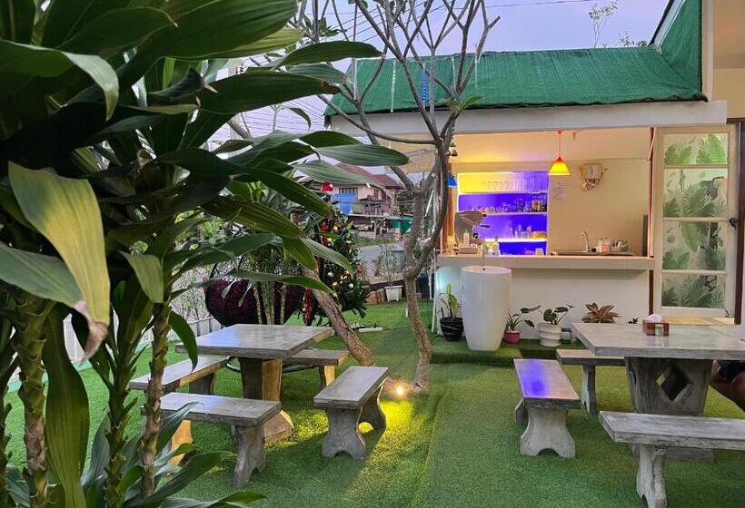 Bed and Breakfast เพชรบูรณ์ แอทโฮม