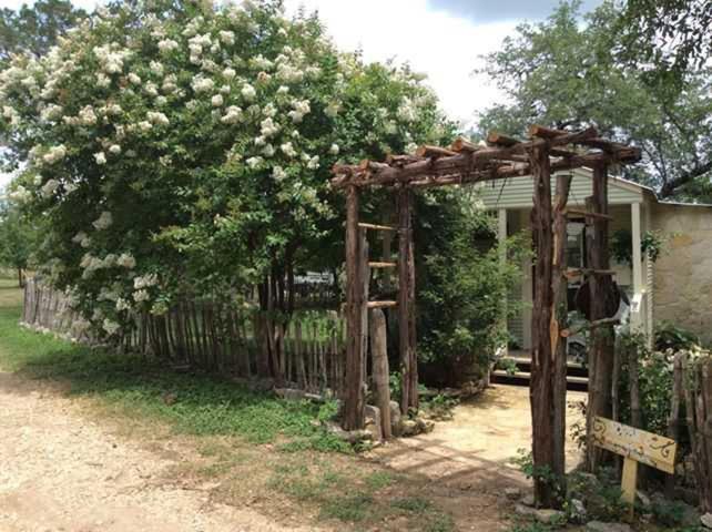 مبيت وإفطار Last Outpost Sophie S Cottage