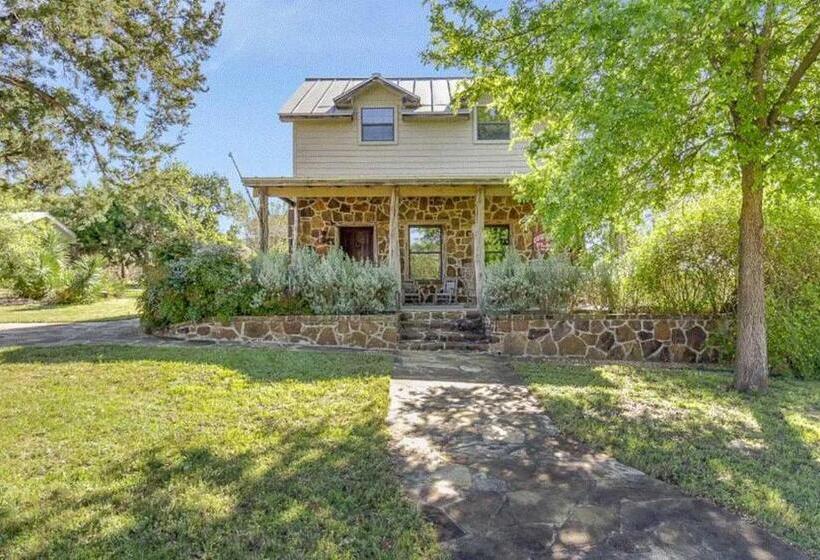 مبيت وإفطار Last Outpost Bandera Ranch House