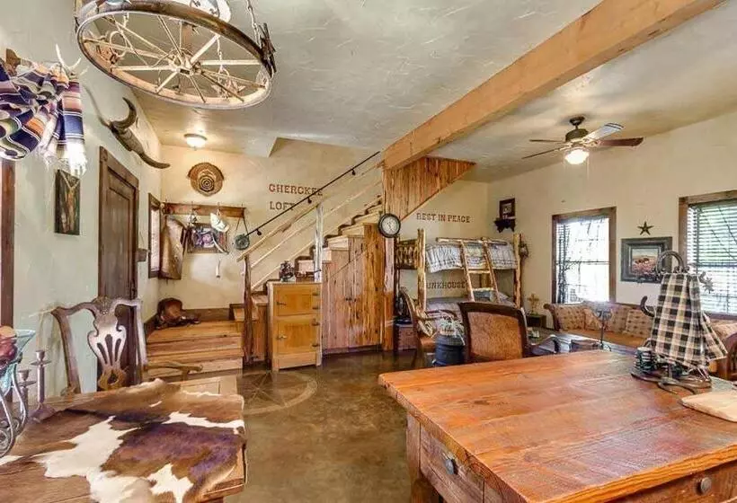 ベッドアンドブレックファースト Last Outpost Bandera Ranch House