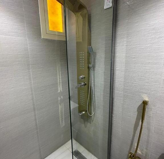 Hôtel قولد تاور