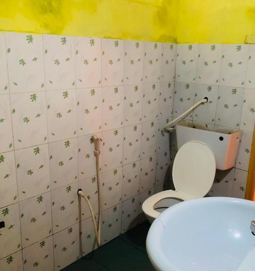 فندق Amani Lake Resort